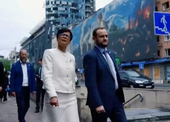 Єврокомісарка Марта Кос відвідала місця російських ударів у Києві