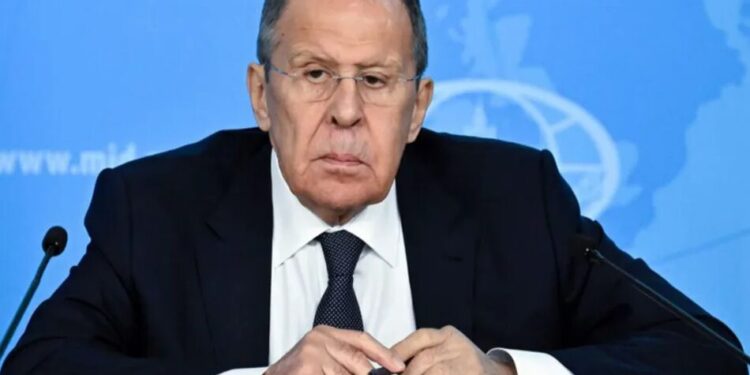 лавров звинуватив Європу у зриві переговорів та заявив про підготовку до конфлікту з рф