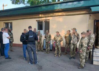 Викрадали чоловіків, катували і ґвалтували – на Одещині затримали групу працівників ТЦК