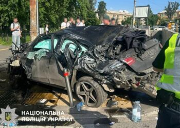 У Києві затримано водія Mercedes за ДТП з чотирма загиблими, він під конвоєм – поліція