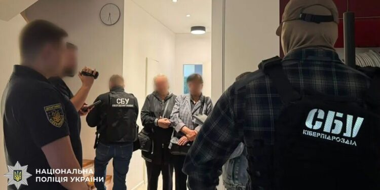 Нацполіція затримали хакерів, які розробили копію "Резерв+", щоб заробляти на ухилянтах