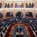 Парламент Угорщини проголосував за суттєве зниження зарплат депутатів та урядовців