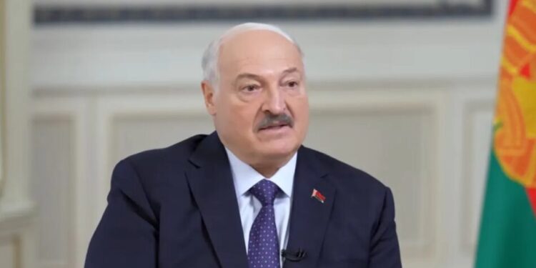 лукашенко вибачився перед Зеленським та визнав вразливість білорусі перед ЗСУ