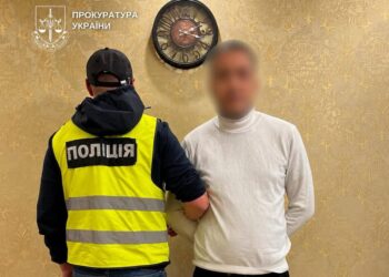 На Київщині шахраї під виглядом ТЦК виманили у чоловіка квартиру і будинок на 5,6 млн грн
