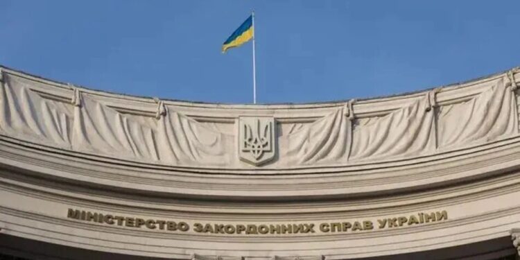 МЗС України відкинуло звинувачення щодо нібито розробки біологічної зброї