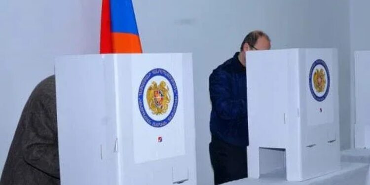 У Вірменії стартували "доленосні" вибори до парламенту