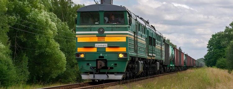 Кабмін передасть "Укрзалізниці" три арештовані тепловози Білоруської залізниці