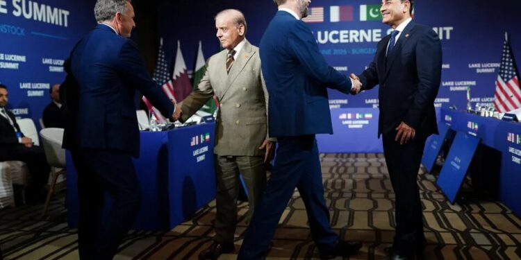 Перший раунд переговорів: про що домовился США та Іран у Швейцарії