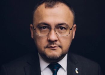 Не лише Буданов: посол України в Польщі повернув польську нагороду
