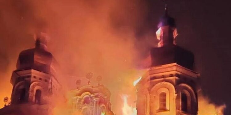 росія атакувала Успенський собор Києво-Печерської лаври під час обстрілу – ПЦУ оприлюднила фото