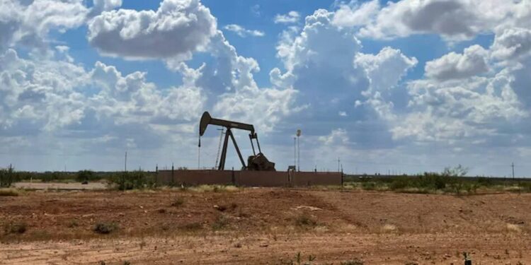 Ціни на нафту впали до найнижчого рівня за сім тижнів після припинення атак між Іраном та Ізраїлем