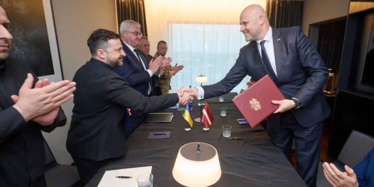 Зеленський і прем'єр Латвії підписали Drone Deal