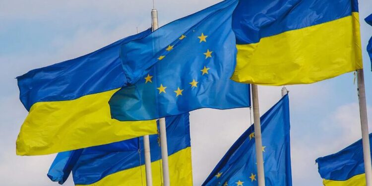 Politico назвало підводні камені на тлі прагнення України швидко просуватися шляхом до членства в ЄС
