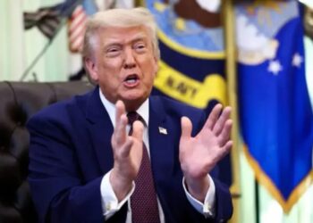 "Вони не знають, як поговорити" – Трамп закликав Зеленського та путіна до прямого діалогу