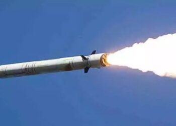 Ворог запустив балістику по Києву, прогриміли вибухи