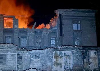 росіяни зруйнували коледж у Дніпрі та поранили людину під час атаки