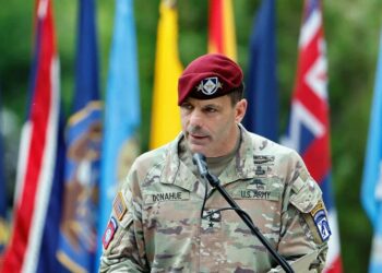 Командувач армії США в Європі та Африці залишає посаду після 18 місяців роботи – The Atlantic