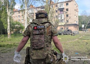 рф ударила КАБом по житловому кварталу Краматорська: троє загиблих та четверо поранених