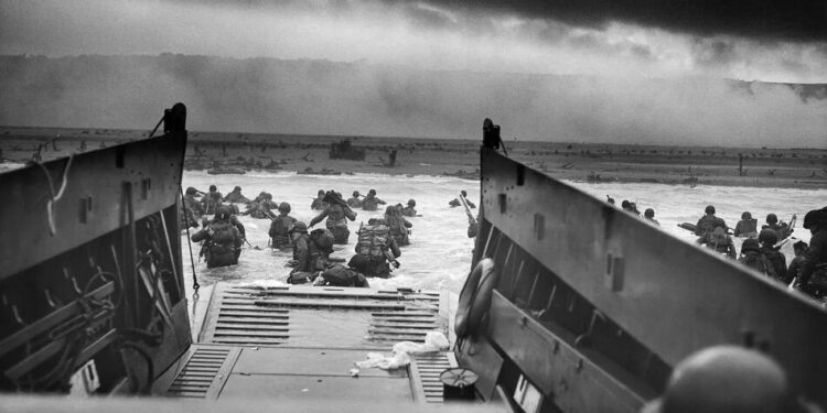Зеленський у річницю D-Day: прагнення народів до свободи і надія на мир перемогли у травні 1945-го, стараємося, щоб це сталося і тепер