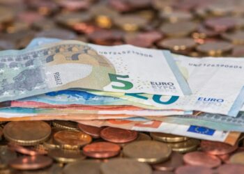 Українці, які постраждали від сексуального насильства внаслідок війни, отримають одноразову репарацію в 3 тис. євро
