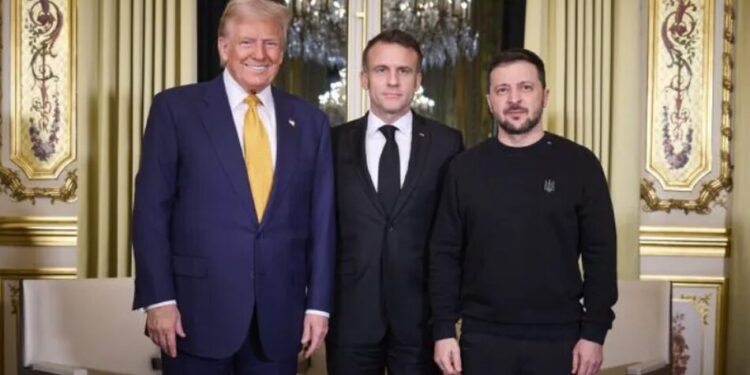 Зеленський повідомив про розмову з Трампом і Макроном, яка "може багато змінити"