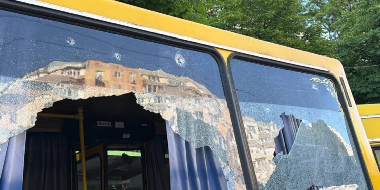 В Одесі через атаку рф троє поранених на зупинці, у регіоні перебої зі світлом