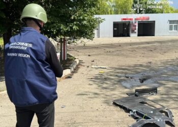 рф атакує АЗС на Харківщині, вдарила ракетою по Мерефі