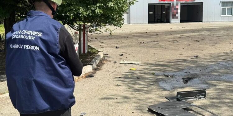 рф атакує АЗС на Харківщині, вдарила ракетою по Мерефі