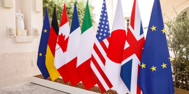 Лідери G7 не ухвалюватимуть спільне комюніке щодо України на саміті у Франції – Politico