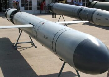 Міноборони дослідило збиті ракети "Калібр" – рф повернулася до імпортної електроніки та змінила бойову частину