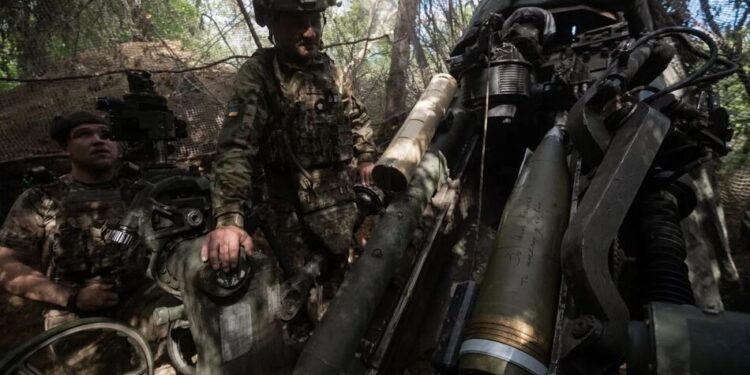Ворог здійснив 69 атак на фронті та активно діє на трьох напрямках – Генштаб