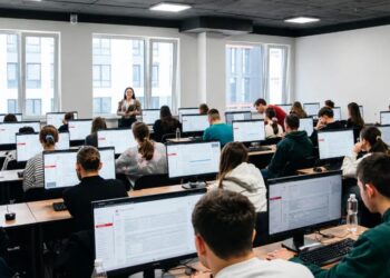 Лубінець просить уряд внести зміни до проведення НМТ після скарг абітурієнтів – у МОН відповіли