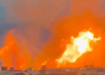 У Дагестані стався потужний вибух на магістральному газопроводі, у небо піднявся вогняний стовп