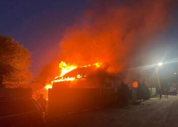 У Конотопі ворожий дрон влучив у будинок: 5 поранених, серед них діти
