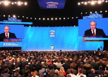 «єдина росія» вперше з 2007 року офіційно назвала себе партією путіна і оголосила першу п'ятірку на вибори до держдуми