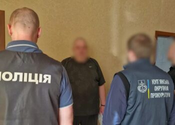 Поліція провела до 60 обшуків у посадовців ВЛК – виявлено приховані статки на 200 млн гривень
