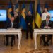 Україна та Швеція уклали угоду про закупівлю 16 винищувачів Gripen