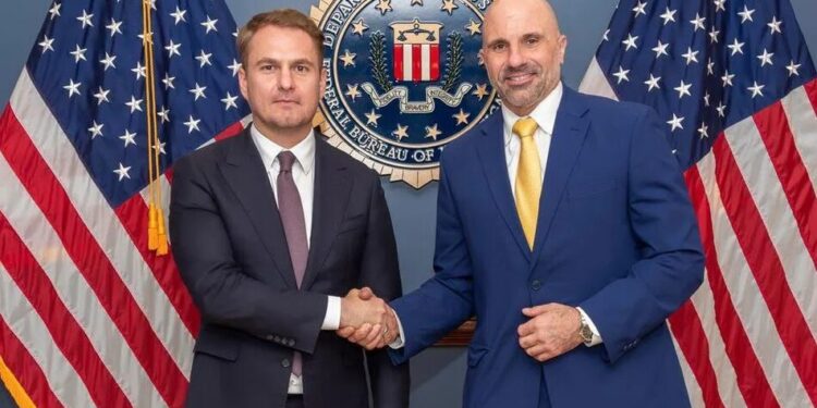 Генпрокурор Кравченко здійснив візит до США. Під час низки зустрічей обговорив співпрацю з ФБР та боротьбу з корупцією