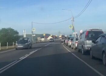 Паливна криза охопила майже всю росію: черги, ліміти, імпорт бензину та режим НС – відео