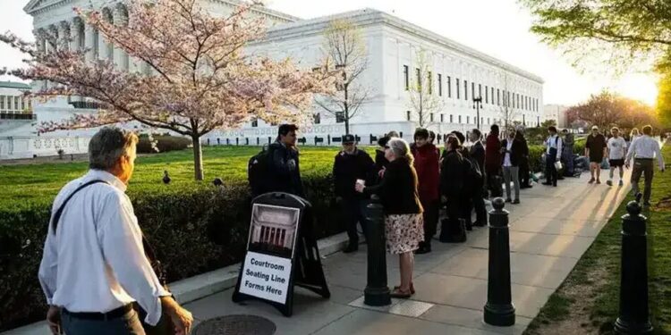 Верховний суд США розгляне указ Трампа про обмеження громадянства за народженням
