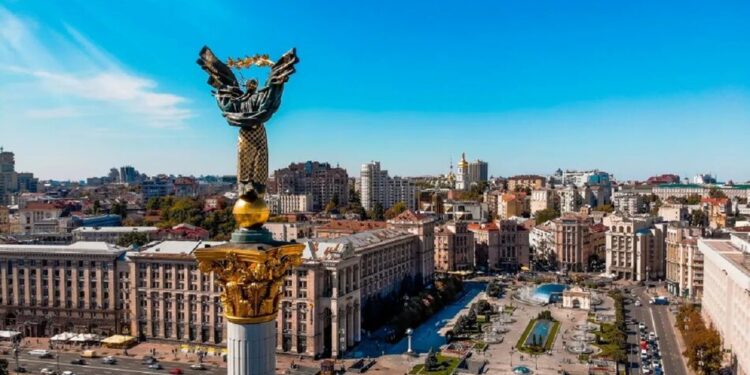 росія атакувала Київ балістикою
