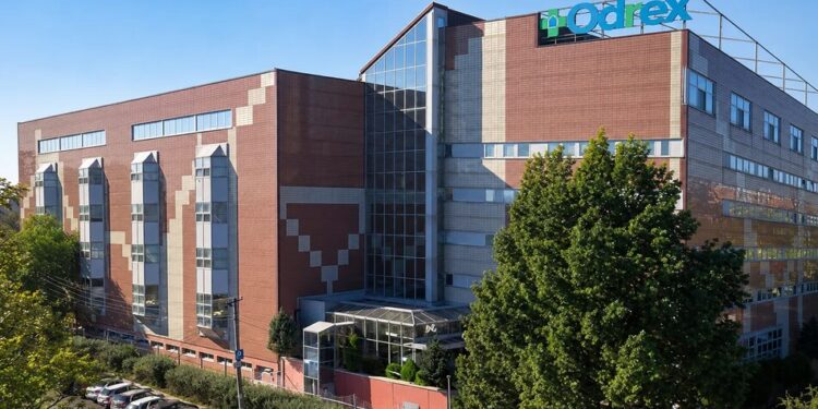 За сім місяців суд не дослідив жодного доказу у справі про медичну недбалість лікарів Odrex – як і хто затягує розгляд