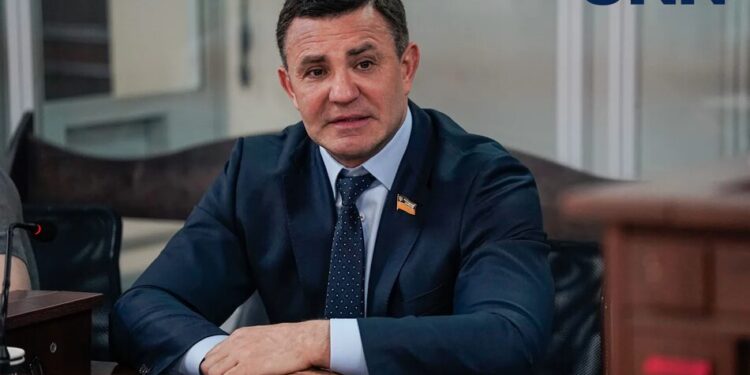 Суд призначив нардепу Тищенку заставу у 10 млн грн, а також зобов'язав носити електронний браслет