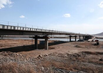 росія та КНДР завершують будівництво першого автомобільного мосту між країнами – The Guardian