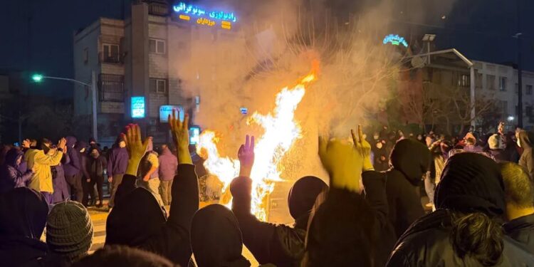 В Ірані стратили двох учасників антиурядових протестів – ЗМІ