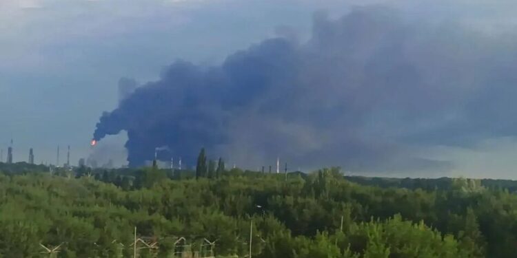 БПЛА атакували один із найбільших нафтопереробних заводів "газпрому" в башкортостані – ВВС