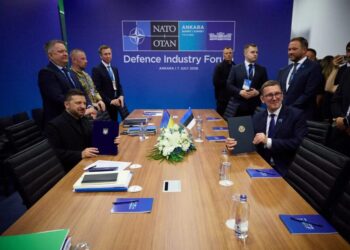 Зеленський і прем'єр Естонії підписали Drone Deal: йдеться про виготовлення засобів ППО, дронів та боєприпасів