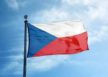 Чеська опозиція вимагає викликати посла рф через падіння російської ракети у Польщі
