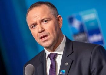 За безпеку на вулицях відповідає уряд – у Навроцького відповіли Туску на заклик відреагувати на напад на українську пару