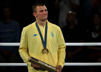 Український боксер Хижняк проведе бій проти Патрача в андеркарді поєдинку Джошуа – Пренга